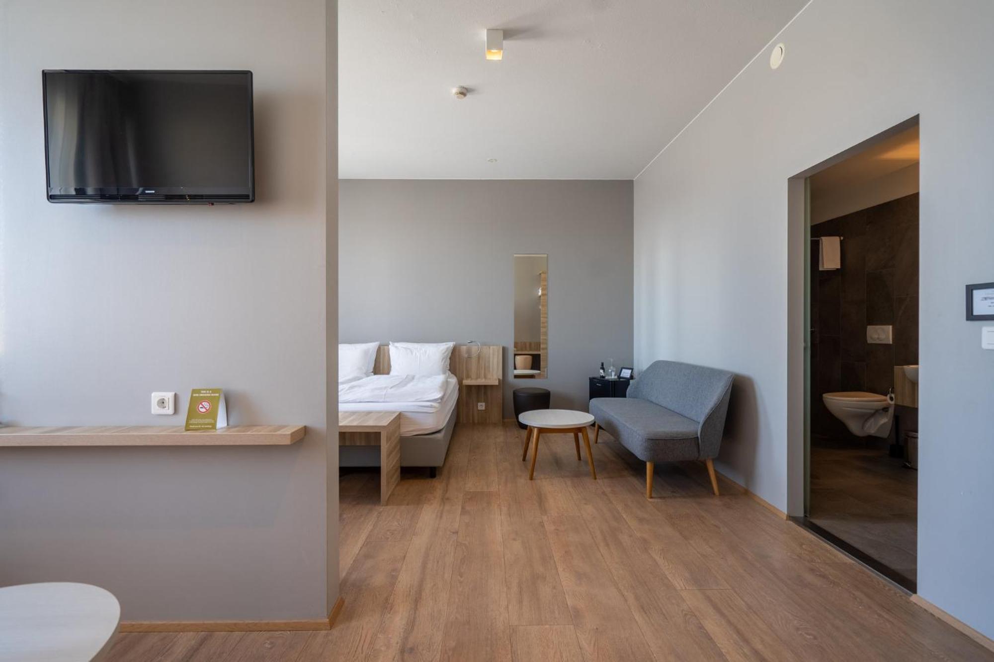 Hotel Laugarbakki Hunathing Vestra Esterno foto