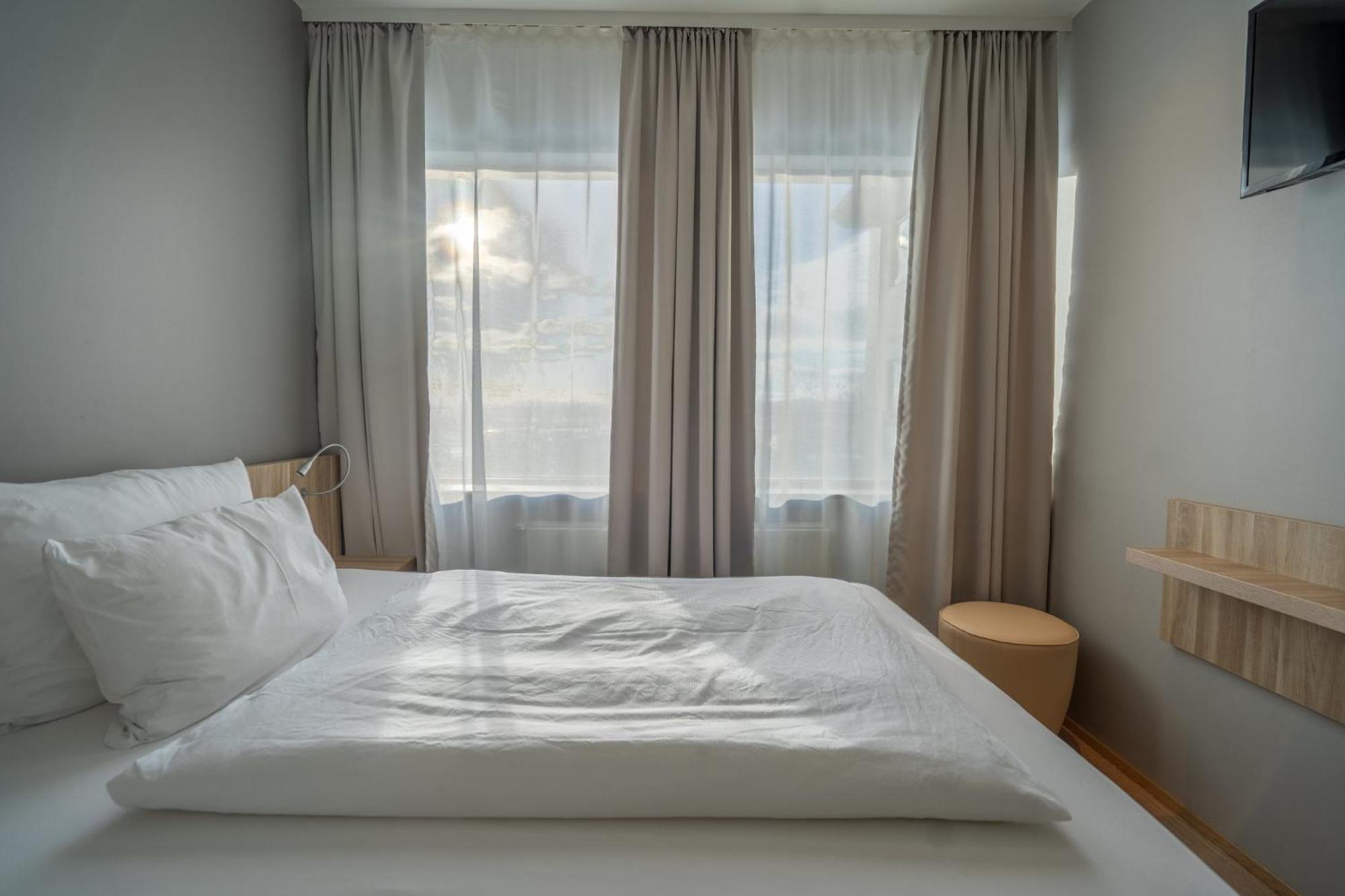 Hotel Laugarbakki Hunathing Vestra Esterno foto